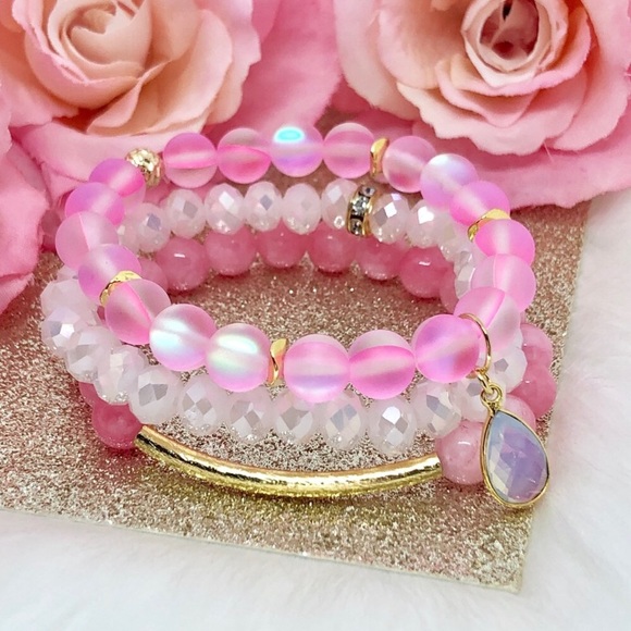 Watermelon Jade Bracelet - Picture 3 of 8